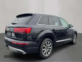 2019 Audi Q7 Premium Plus with VIN WA1LABF79KD013135, listed as a Copart auction lot 56272315 with 208,776 mi miles and Clean title. Bid and sale history available at DreamBid. Image 4.