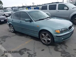 2005 BMW 3 Series 325i z VIN WBAEV33465KW17547, wystawiony jako IAAI lot #42173604 z przebiegiem 109 319 mil mil oraz . Historia ofert i sprzedaży dostępna na DreamBid. Obrazek 1.