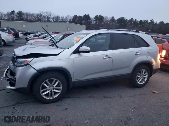 2014 Kia Sorento LX with VIN 5XYKTCA60EG538526, listed as a Copart auction lot 83622024 with 189,834 mi miles and Salvage Title. Bid and sale history available at carsss.com. Image 1.