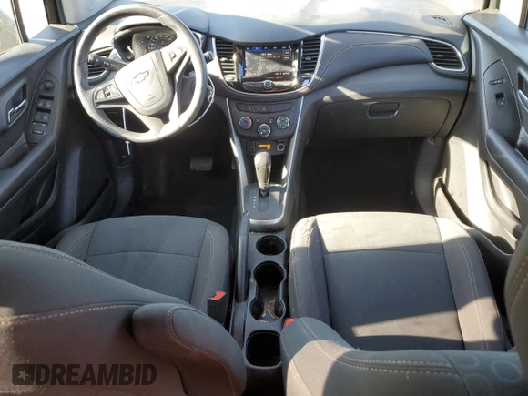 2021 Chevrolet Trax LS with VIN KL7CJNSB5MB342511, listed as a Copart auction lot 84068034 with 56,137 mi miles and Salvage Title. Bid and sale history available at carsss.com. Image 8.