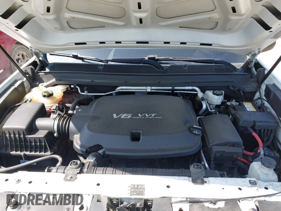 2018 Chevrolet Colorado 2WD Work Truck with VIN 1GCHSBEN7J1158361, listed as a IAAI auction lot 42121132 with 175,808 mi miles. Bid and sale history available at carsss.com. Image 10.