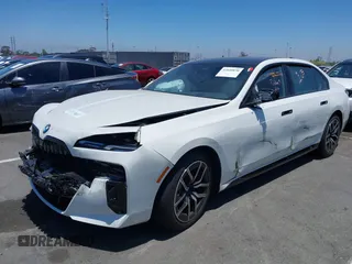 2025 BMW 7 Series 740i xDrive with VIN WBA33EH01SCU96544, listed as a IAAI auction lot 42640870 with 4,222 mi miles and . Bid and sale history available at DreamBid. Image 17.
