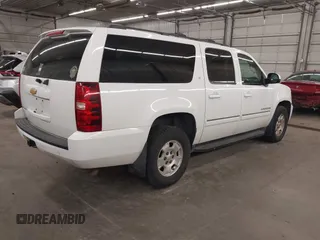 2013 Chevrolet Suburban LT with VIN 1GNSKJE74DR145680, listed as a IAAI auction lot 42114209 with 178,052 mi miles. Bid and sale history available at carsss.com. Image 4.
