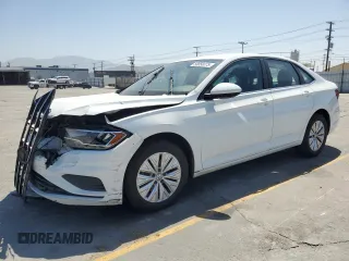 2019 Volkswagen Jetta S с VIN 3VWC57BU1KM249184, выставлен на аукционе Copart как лот 58856075 с пробегом 121 411 миль миль и Списание • Salvage title. История ставок и продаж доступна на DreamBid. Изображение 1.