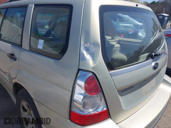 2007 Subaru Forester X with VIN JF1SG63627G723234, listed as a IAAI auction lot 42114601 with 152,810 mi miles. Bid and sale history available at carsss.com. Image 6.