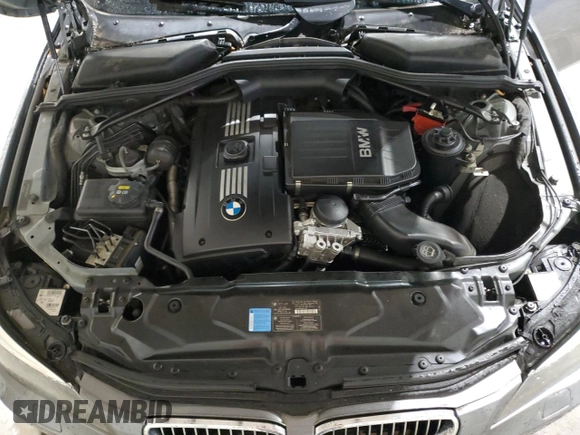 2008 BMW 5 Series 535i z VIN WBANW13538CZ75004, wystawiony jako Copart lot #54988245 z przebiegiem 110 736 mil mil oraz Czysty tytuł • Clean title. Historia ofert i sprzedaży dostępna na DreamBid. Obrazek 11.