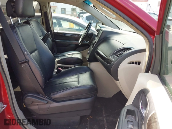 2014 Chrysler Town & Country Touring z VIN 2C4RC1BG3ER314706, wystawiony jako IAAI lot #42333684 z przebiegiem 210 455 mil mil oraz . Historia ofert i sprzedaży dostępna na DreamBid. Obrazek 5.