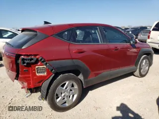 2025 Hyundai Kona SE with VIN KM8HA3AB9SU216583, listed as a Copart auction lot 42976845 with 731 mi miles and Salvage Title. Bid and sale history available at DreamBid. Image 3.