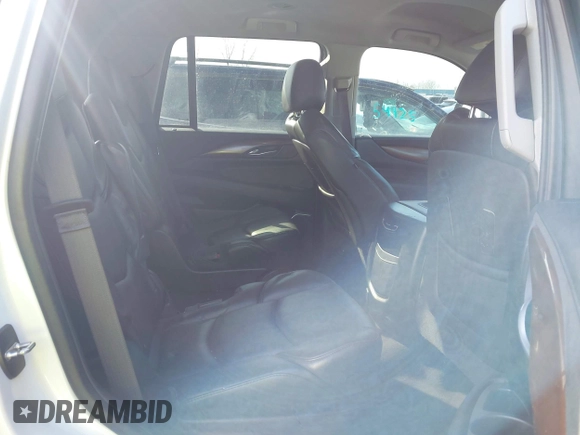 2017 Cadillac Escalade z VIN 1GYS4AKJ9HR233577, wystawiony jako IAAI lot #41524641 z przebiegiem 126 299 mil mil oraz . Historia ofert i sprzedaży dostępna na DreamBid. Obrazek 8.