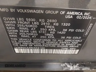 2024 Volkswagen Atlas SE with VIN 1V2KR2CA4RC559169, listed as a IAAI auction lot 41572821 with 25,998 mi miles and . Bid and sale history available at DreamBid. Image 9.