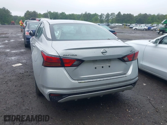 2021 Nissan Altima SV with VIN 1N4BL4DV6MN343648, listed as a IAAI auction lot 42321888 with 18,232 mi miles and . Bid and sale history available at DreamBid. Image 16.