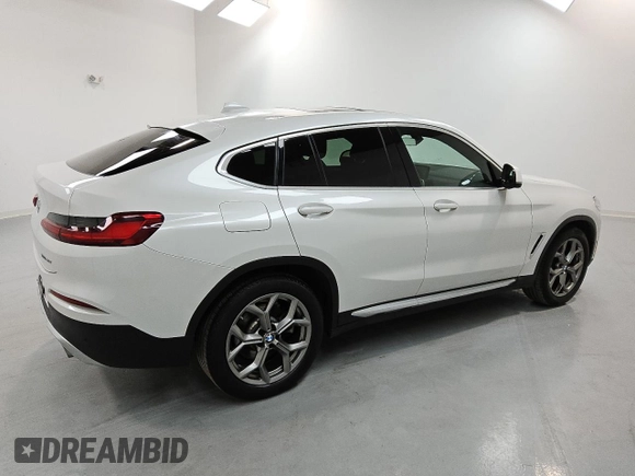 2021 BMW X4 xDrive30i z VIN 5UX2V1C04M9E94765, wystawiony jako Copart lot #49813915 z przebiegiem 34 483 mil mil oraz Czysty tytuł • Clean title. Historia ofert i sprzedaży dostępna na DreamBid. Obrazek 3.