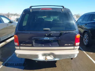 2000 Ford Explorer Eddie Bauer z VIN 1FMDU74E6YZB25124, wystawiony jako IAAI lot #41705960 z przebiegiem 204 513 mil mil oraz . Historia ofert i sprzedaży dostępna na DreamBid. Obrazek 16.