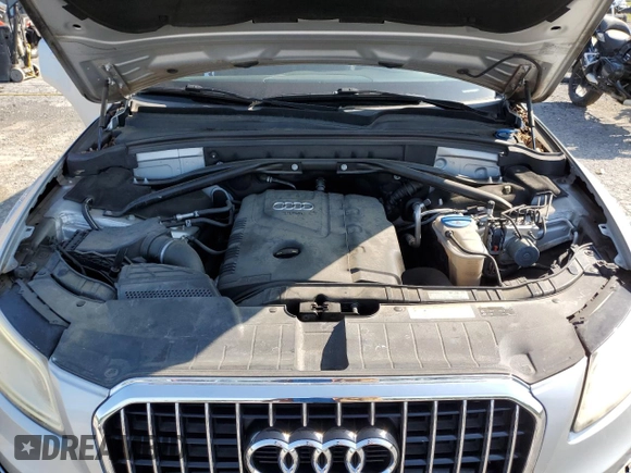 2014 Audi Q5 Premium Plus with VIN WA1LFAFP8EA008350, listed as a Copart auction lot 60706995 with 80,916 mi miles and Salvage title. Bid and sale history available at DreamBid. Image 12.