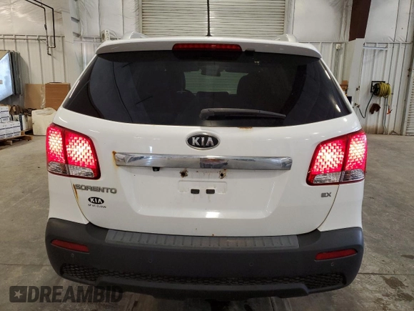 2013 Kia Sorento EX with VIN 5XYKU3A61DG330313, listed as a Copart auction lot 63242405 with 226,004 mi miles and Salvage title. Bid and sale history available at DreamBid. Image 6.