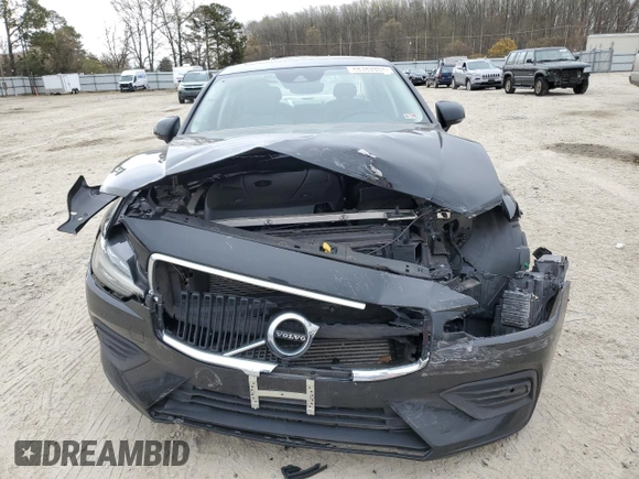2019 Volvo S60 Momentum with VIN 7JR102FK9KG002057, listed as a Copart auction lot 48382804 with 41,175 mi miles. Bid and sale history available at carsss.com. Image 5.