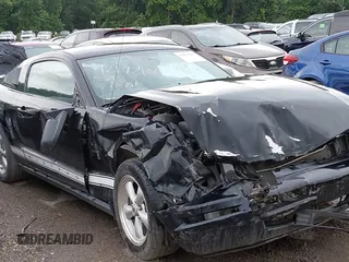2007 Ford Mustang Deluxe with VIN 1ZVFT80N075221362, listed as a IAAI auction lot 42192106 with 110,988 mi miles and . Bid and sale history available at DreamBid. Image 6.