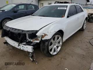 2012 Chrysler 300 SRT8 with VIN 2C3CCAFJ0CH801820, listed as a Copart auction lot 86644424 with 40,285 mi miles and Salvage Title. Bid and sale history available at carsss.com. Image 1.
