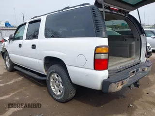 2006 Chevrolet Suburban Z71 with VIN 3GNFK16Z46G243824, listed as a IAAI auction lot 41910730 with 252,496 mi miles and . Bid and sale history available at DreamBid. Image 3.