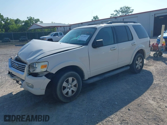 2010 Ford Explorer XLT z VIN 1FMEU7DE1AUA40277, wystawiony jako IAAI lot #42275013 z przebiegiem 158 568 mil mil oraz . Historia ofert i sprzedaży dostępna na DreamBid. Obrazek 17.