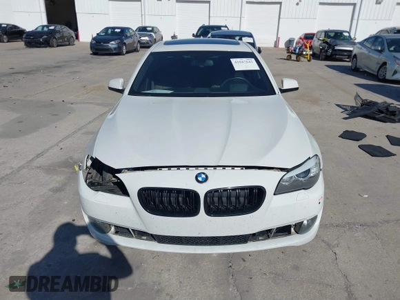 2013 BMW 5 Series 535i with VIN WBAFR7C59DC827660, listed as a IAAI auction lot 41047642 with 131,917 mi miles and . Bid and sale history available at DreamBid. Image 13.