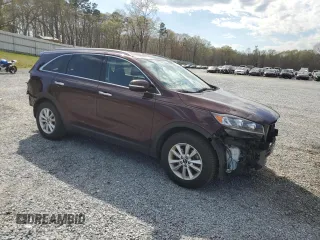 2020 Kia Sorento LX with VIN 5XYPG4A32LG661876, listed as a Copart auction lot 49798915 with 60,720 mi miles and Salvage Title. Bid and sale history available at DreamBid. Image 4.