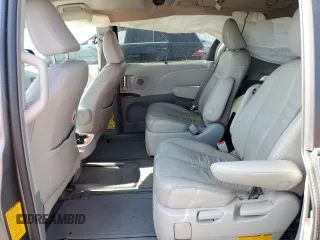 2014 Toyota Sienna Limited с VIN 5TDDK3DC6ES084587, выставлен на аукционе Copart как лот 62018095 с пробегом 152 124 миль миль и Списание • Salvage title. История ставок и продаж доступна на DreamBid. Изображение 11.