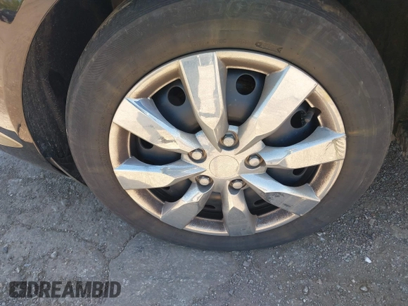 2014 Ford Fiesta S с VIN 3FADP4TJXEM106233, выставлен на аукционе IAAI как лот 42138608 с пробегом 107 873 миль миль и . История ставок и продаж доступна на DreamBid. Изображение 12.