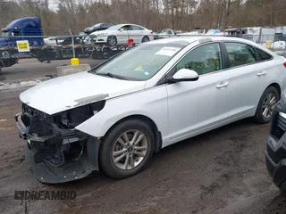 2016 Hyundai Sonata Eco z VIN 5NPE24AA7GH416557, wystawiony jako IAAI lot #41521264 z przebiegiem 119 909 mil mil oraz . Historia ofert i sprzedaży dostępna na DreamBid. Obrazek 2.