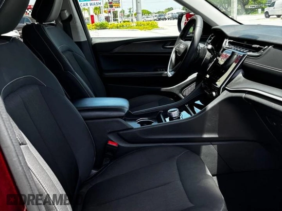 2024 Jeep Grand Cherokee Laredo X с VIN 1C4RJGAG3RC708070, выставлен на аукционе Copart как лот 66686465 с пробегом 51 973 миль миль и Чистый • Clean title. История ставок и продаж доступна на DreamBid. Изображение 5.