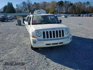 2008 Jeep Patriot Limited with VIN 1J8FT48W18D521193, listed as a Copart auction lot 83746284 with 244,372 mi miles and Salvage Title. Bid and sale history available at DreamBid. Image 12.
