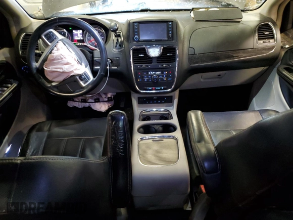 2015 Chrysler Town & Country Touring L with VIN 2C4RC1CG5FR705890, listed as a Copart auction lot 53276155 with 137,670 mi miles and Clean Title. Bid and sale history available at DreamBid. Image 8.