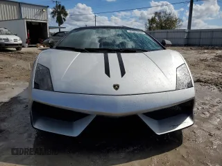 2013 Lamborghini Gallardo z VIN ZHWGU8AJ7DLA12671, wystawiony jako Copart lot #75721804 z przebiegiem 14 849 mil mil oraz Nie do naprawy. Historia ofert i sprzedaży dostępna na DreamBid. Obrazek 5.