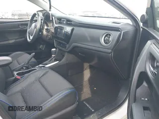 2017 Toyota Corolla L z VIN 5YFBURHE6HP632388, wystawiony jako IAAI lot #41299135 z przebiegiem 84 130 mil mil oraz . Historia ofert i sprzedaży dostępna na DreamBid. Obrazek 5.