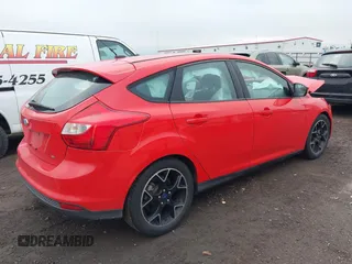 2014 Ford Focus SE with VIN 1FADP3K29EL111106, listed as a IAAI auction lot 41070212 with 72,730 mi miles. Bid and sale history available at carsss.com. Image 4.