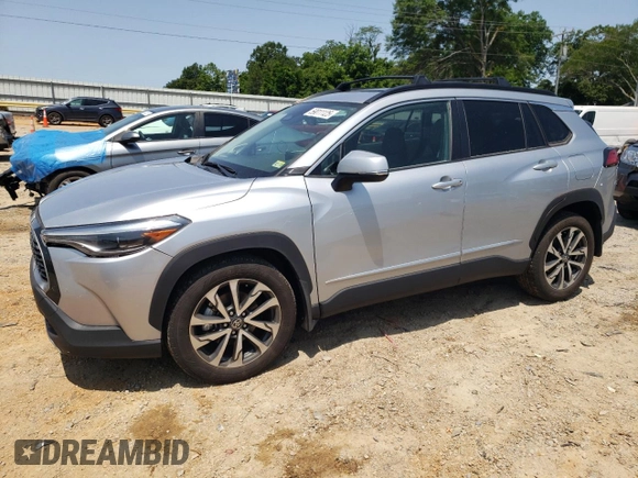 2023 Toyota Corolla Cross XLE с VIN 7MUDAABG6PV054981, выставлен на аукционе Copart как лот 59011125 с пробегом 32 254 миль миль и Списание • Salvage title. История ставок и продаж доступна на DreamBid. Изображение 1.