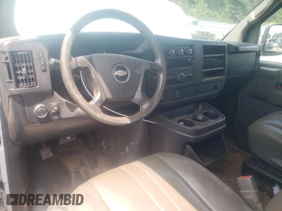 2010 Chevrolet Express Cargo with VIN 1GCZGFBA0A1107010, listed as a Copart auction lot 68525544 with 183,399 mi miles and Salvage title. Bid and sale history available at DreamBid. Image 8.