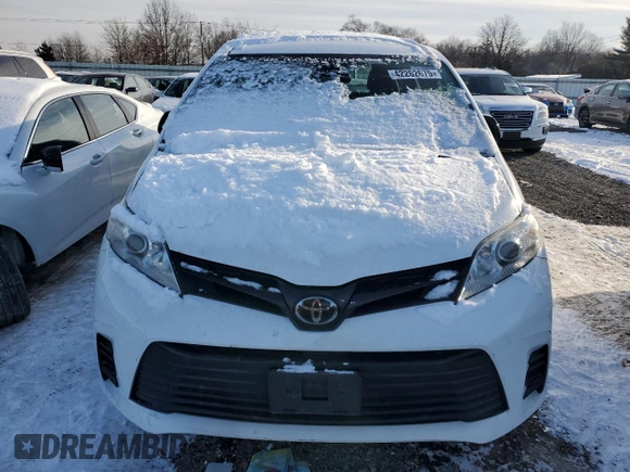 2018 Toyota Sienna L with VIN 5TDZZ3DC5JS944216, listed as a Copart auction lot 42262675 with 163,078 mi miles and Clean Title. Bid and sale history available at DreamBid. Image 5.