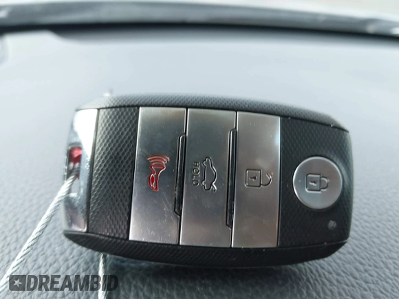 2015 Kia Optima SXL Turbo с VIN 5XXGR4A60FG513223, выставлен на аукционе IAAI как лот 42590539 с пробегом 181 035 миль миль и . История ставок и продаж доступна на DreamBid. Изображение 11.