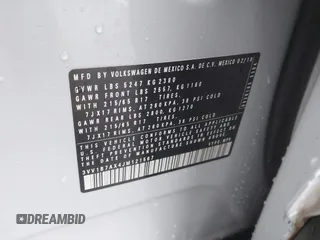 2018 Volkswagen Tiguan S z VIN 3VV1B7AX4JM121567, wystawiony jako IAAI lot #41581113 z przebiegiem Nie podano mil oraz . Historia ofert i sprzedaży dostępna na DreamBid. Obrazek 9.