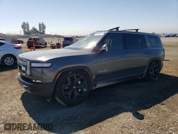2024 Rivian R1S Adventure with VIN 7PDSGCBA1RN038230, listed as a Copart auction lot 73346304 with 0 mi miles and Salvage Title. Bid and sale history available at carsss.com. Image 1.