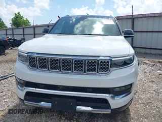 2023 Jeep Grand Wagoneer Series II with VIN 1C4SJSFP7PS530079, listed as a IAAI auction lot 42533407 with 51,178 mi miles and . Bid and sale history available at DreamBid. Image 12.