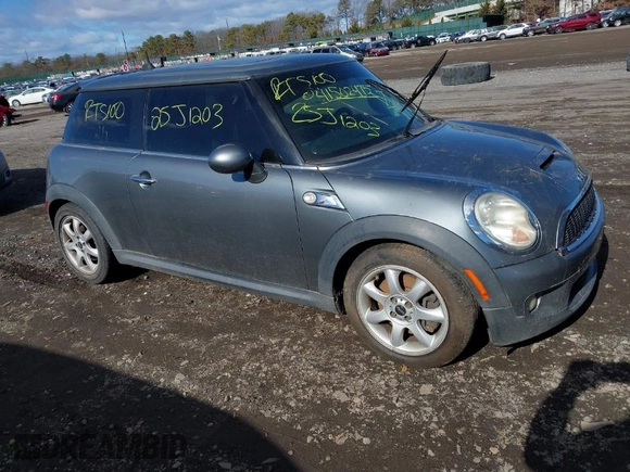 2007 MINI Hardtop S with VIN WMWMF73527TT85146, listed as a IAAI auction lot 41502475 with Not Provided miles and . Bid and sale history available at DreamBid. Image 1.