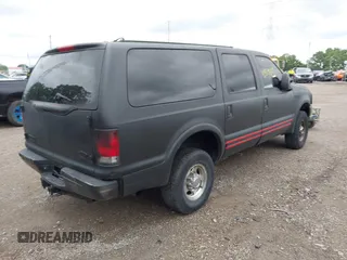 2000 Ford Excursion Limited с VIN 1FMNU43SXYEC17970, выставлен на аукционе IAAI как лот 42519209 с пробегом 244 739 миль миль и . История ставок и продаж доступна на DreamBid. Изображение 4.