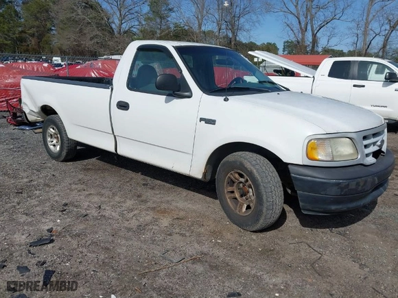 1999 Ford F-150 Work Series with VIN 1FTZF1726XNB58407, listed as a IAAI auction lot 41753826 with 180,172 mi miles. Bid and sale history available at carsss.com. Image 1.