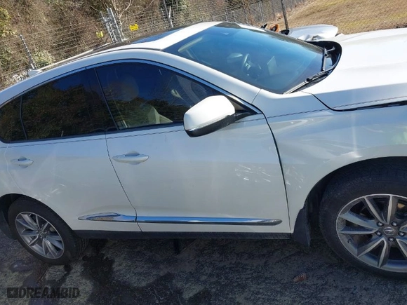 2019 Acura RDX w/Technology Pkg with VIN 5J8TC1H55KL000167, listed as a IAAI auction lot 41431718 with 111,791 mi miles. Bid and sale history available at carsss.com. Image 13.