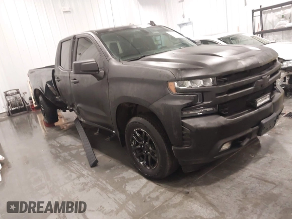2021 Chevrolet Silverado 1500 RST with VIN 1GCRYEEDXMZ135111, listed as a IAAI auction lot 41398152 with 54,051 mi miles and . Bid and sale history available at DreamBid. Image 1.