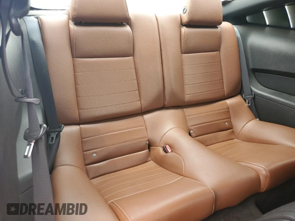 2011 Ford Mustang V6 with VIN 1ZVBP8AM5B5150984, listed as a Copart auction lot 59733155 with 230,557 mi miles and Clean title. Bid and sale history available at DreamBid. Image 10.