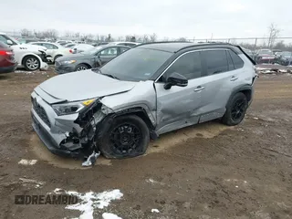 2019 Toyota RAV4 XLE with VIN 2T3W1RFV0KW007088, listed as a IAAI auction lot 41642339 with 60,567 mi miles. Bid and sale history available at carsss.com. Image 18.