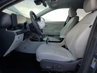 2024 Hyundai Kona SEL with VIN KM8HB3AB2RU095418, listed as a Copart auction lot 50947045 with 10,372 mi miles and Salvage Title. Bid and sale history available at carsss.com. Image 7.